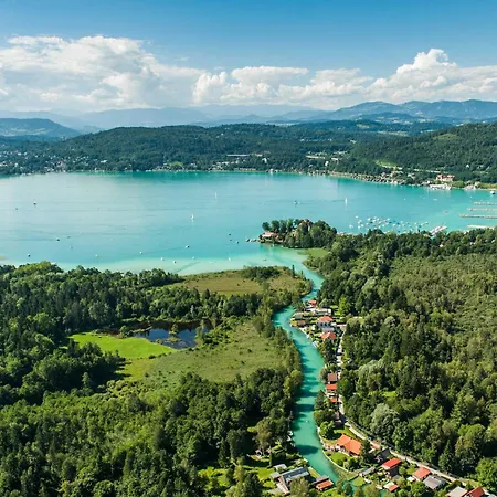 アパート Klagenfurt Frank No1 - With Free Parking, Air Conditioning, Smart-tv & Self Check-in *