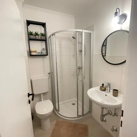Klagenfurt Frank No1 - With Free Parking, Smart-tv & Self Check-in *