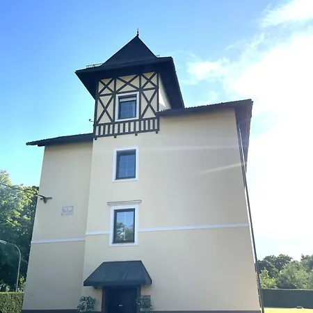 Klagenfurt Frank No1 - With Free Parking, Air Conditioning, Smart-tv & Self Check-in クラーゲンフルト